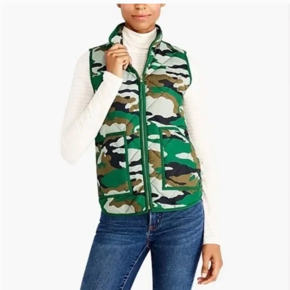 J. CREW - MERCANTILE || Women’s Quilted Puffer Camo Vest. Sz. XS